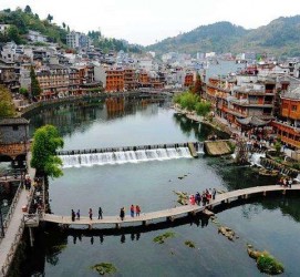 韶关长沙旅游攻略(长沙旅游攻略景点必去二日游)