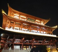 韶关长沙旅游攻略(长沙旅游攻略景点必去长沙美食街)
