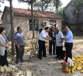 韶关关于宋叔带老伴游中国的信息