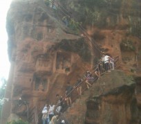 韶关乐山旅游攻略(乐山旅游攻略自由行路线推荐)
