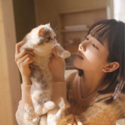 韶关伴游女生邓珊珊的资料
