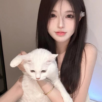 韶关伴游女生陈露晞的资料
