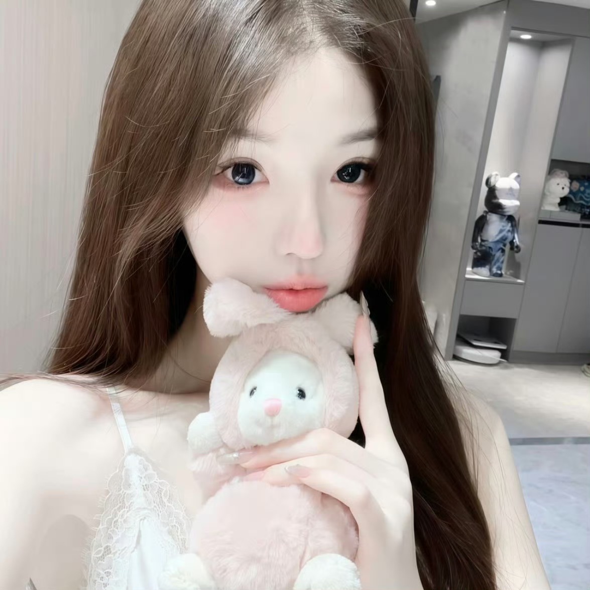 韶关伴游女生朱珠的资料