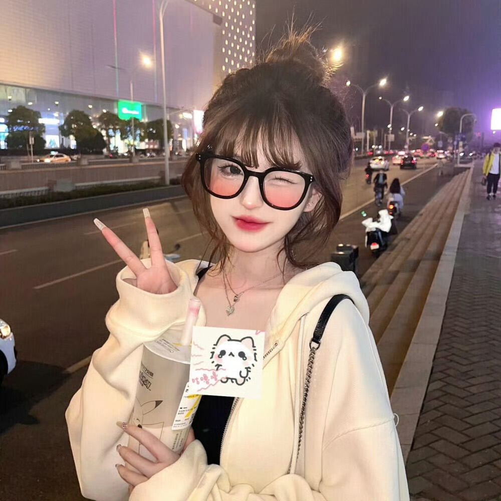 韶关伴游女生KIKI的资料