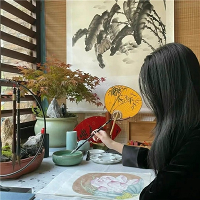 韶关伴游女生源又菡的资料