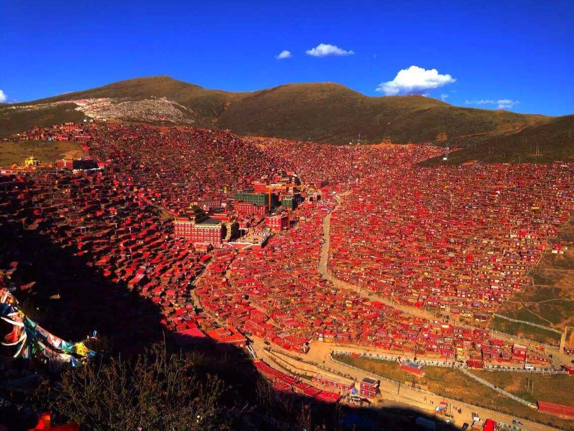 色达旅游攻略(成都到色达旅游攻略)