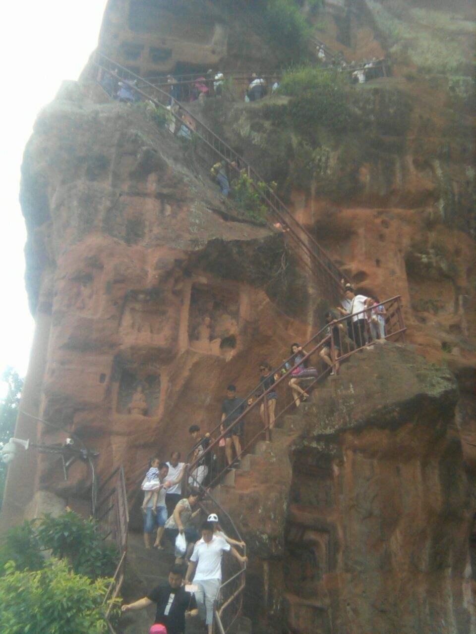 乐山旅游攻略(乐山旅游攻略自由行路线推荐)
