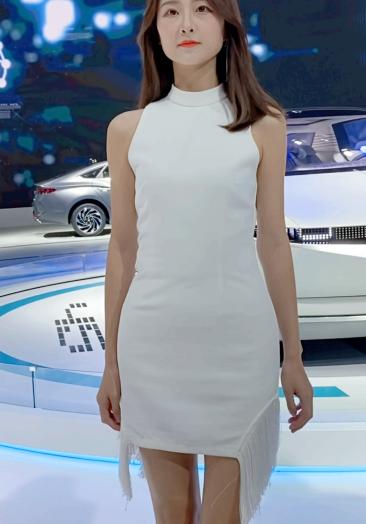 梦到本身做兼职模特(梦到本身做兼职模特工做)